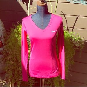 Nike Hot Pink Long Sleeve Women’s M Top Dri-Fit